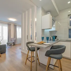 **** Guest house Capital And Croatia