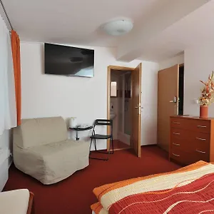 *** Hotel Habitat 16 Czech Republic