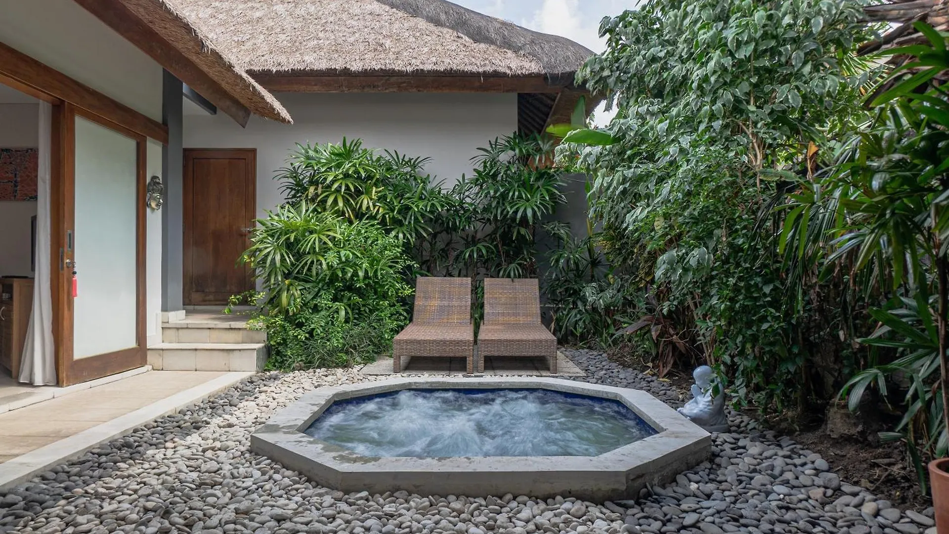 Balinea Holiday Home Kerobokan  Holiday park