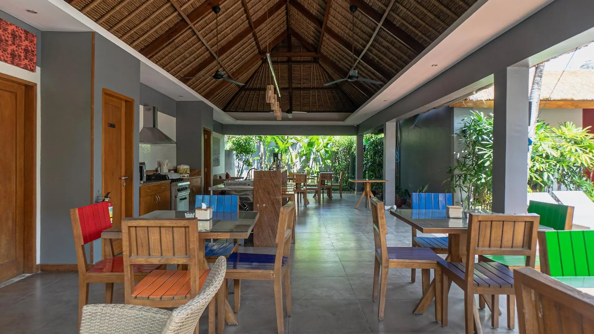 Balinea Holiday Home Kerobokan  3*, Kerobokan (Bali)